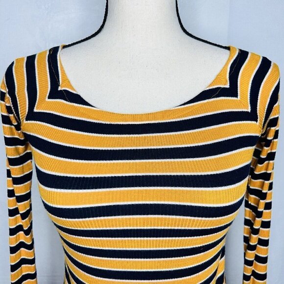 Forever 21 Long-Sleeve Ribbed Shirt Womens Size S Gold Navy Striped Rayon Blend - Picture 2 of 8